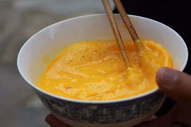 Cách đánh trứng