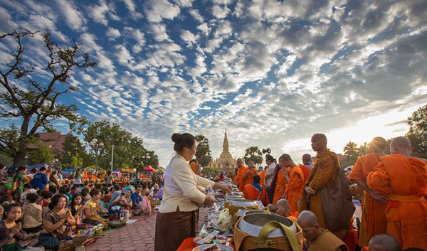 Trung Thu tại Lào
