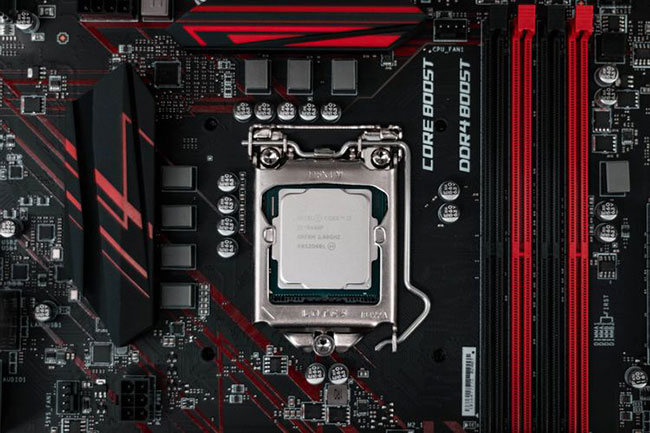CPU Intel trên bo mạch chủ MSI