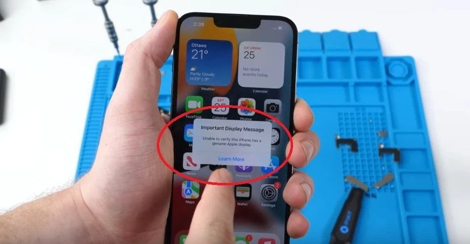 iPhon 13 thay màn hình ngoài sẽ bị hỏng Face ID