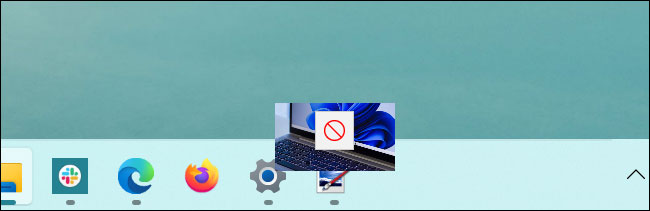 Taskbar trên Windows 11 không hỗ trợ thao tác kéo thả