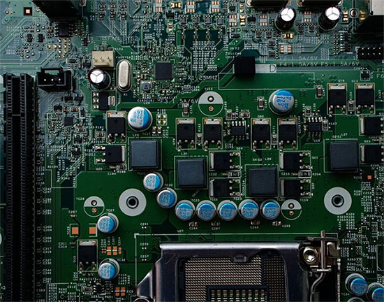 Pin CMOS là một phần thiết yếu của bo mạch chủ