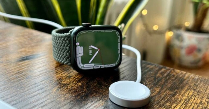 Apple Watch Series 7 hỗ trợ sạc nhanh