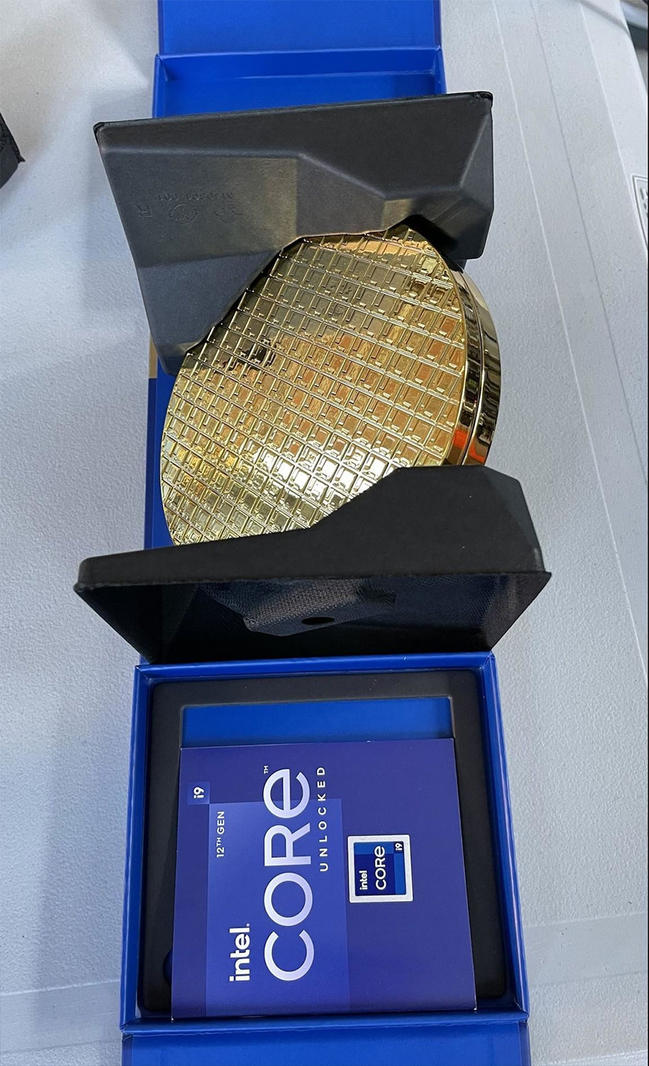 Core i9-12900K
