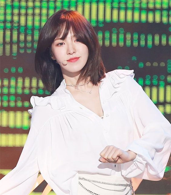 Tóc duỗi mái thưa