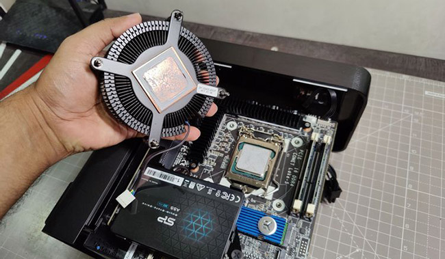 Tháo bộ làm mát CPU