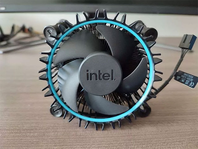 Core i5-12400F