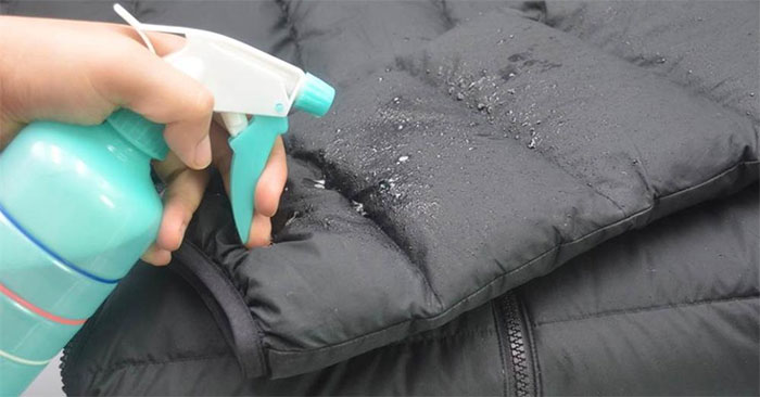 Làm sạch áo phao