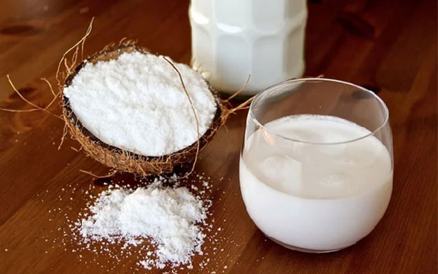 Nấu cơm thêm nước cốt dừa