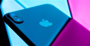 Malware trên iOS có thể giả vờ tắt nguồn iPhone để âm thầm theo dõi bằng camera, micro