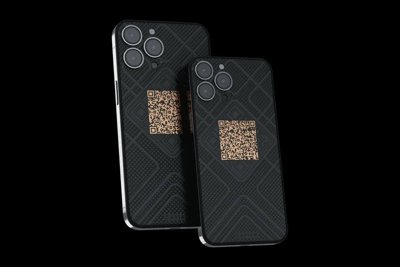 Bộ sưu tập iPhone 13 Pro với QR code mạ vàng, có thể khắc hộ chiếu vắc xin COVID-19