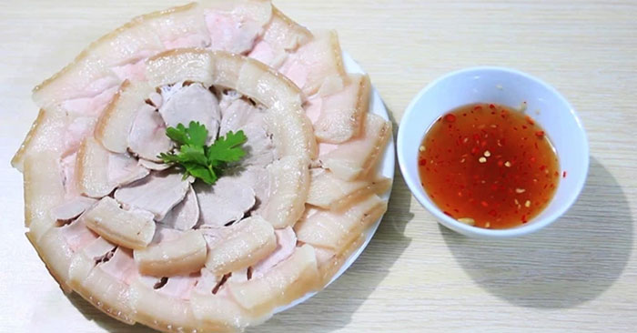 Thịt ba chỉ luộc 