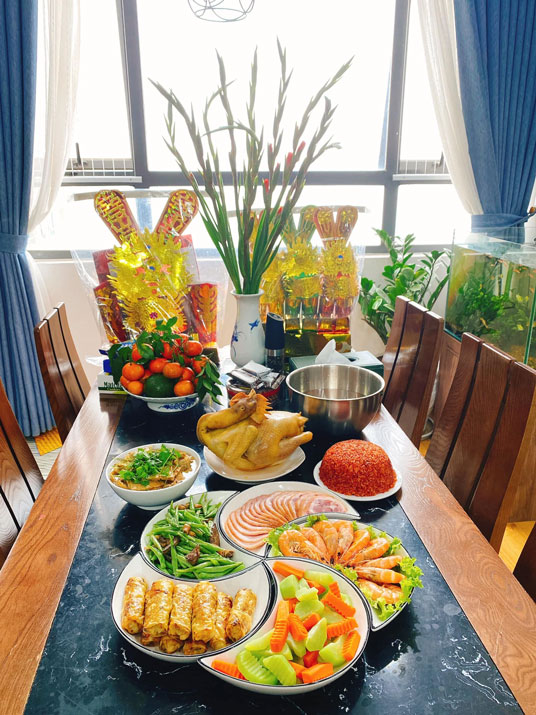 Mâm cơm cúng ông Công ông Táo do Ngọc Linh chia sẻ.