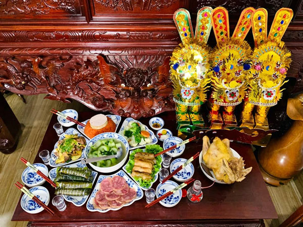 Mâm cúng ông Công ông Táo do Hai Linh chuẩn bị