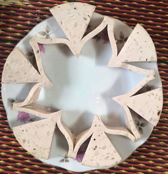 Cắt giò hình hoa 6 cánh