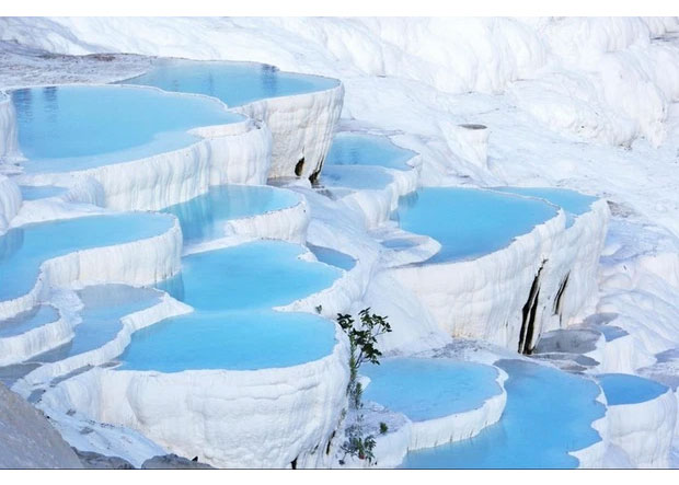 Pamukkale nằm ở thung lũng sông Menderes
