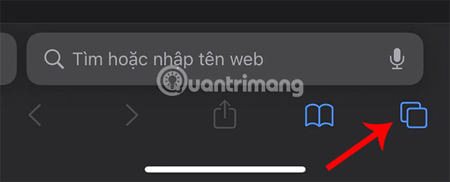 Nhấn vào nút Tab ở góc dưới bên phải màn hình