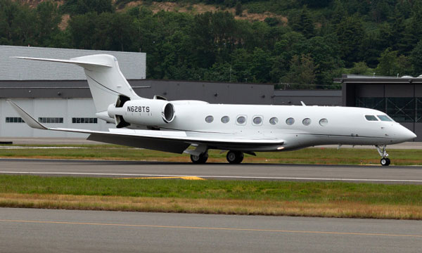 Máy bay Gulfstream thuộc sở hữu của Elon Musk. Ảnh: Flickr/sabian404.