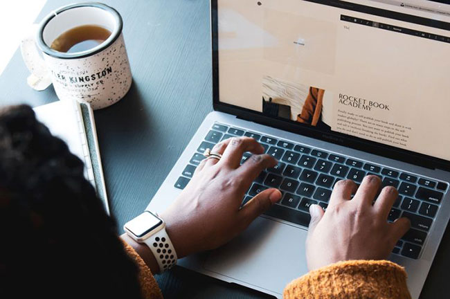 MacBook Air hiện có bàn phím đẹp hơn nhiều so với phiên bản cũ