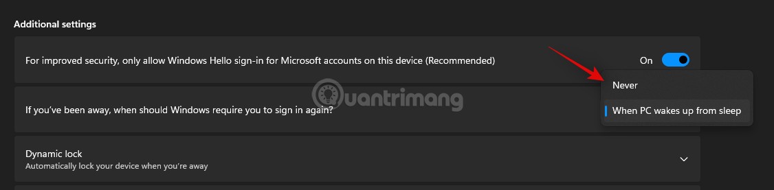 Nhấn vào mũi tên thả xuống ở chỗ When PC wakes up from sleep rồi chọn Never.