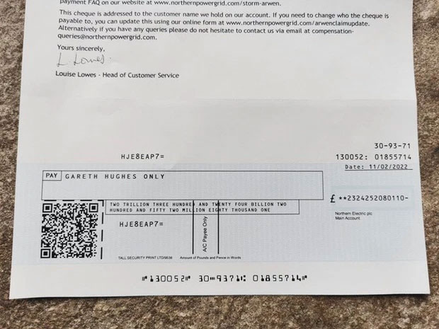 Hình ảnh tấm séc 3.000 tỷ USD mà công ty điện phát hành nhầm để bồi thường cho khách.