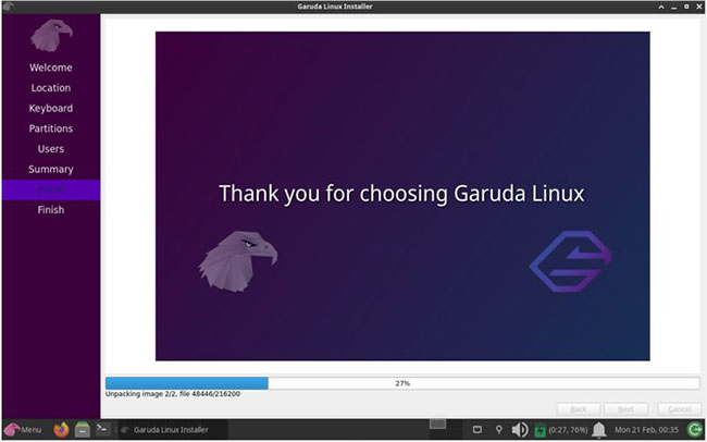Garuda Linux sẽ bắt đầu cài đặt trên hệ thống