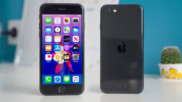 iPhone SE 2020. Ảnh: Phonearena.
