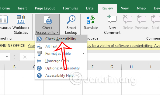 Chọn Check Accessibility Excel