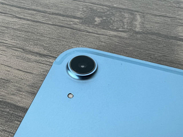 Camera đã được cải thiện đáng kể so với iPad Air 4