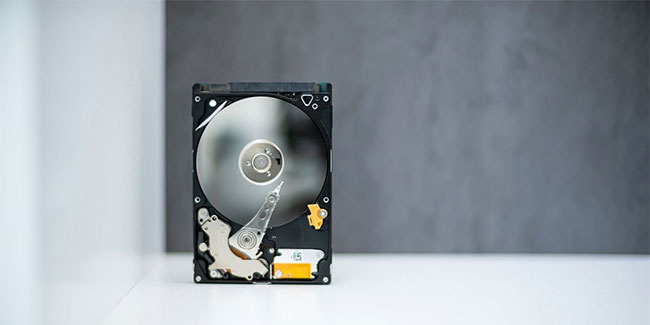 Ổ cứng ngoài và ổ NAS là những thiết bị hữu ích để lưu trữ các file