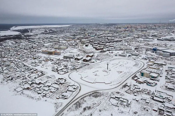 Mỏ kim cương Mir nằm ở khu vực có thời tiết khắc nghiệt nhất thế giới 