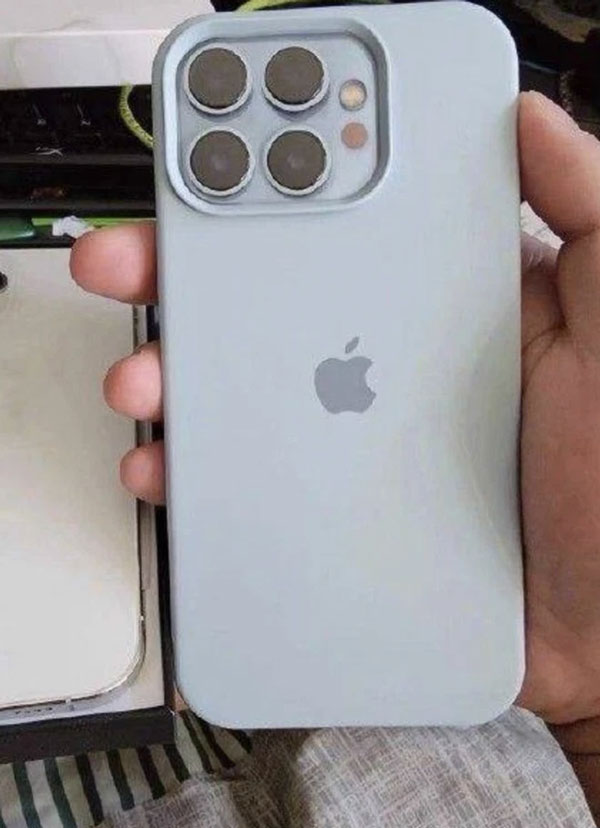 Một phiên bản iPhone với camera 2 đèn flash LED và camera biến LiDAR.