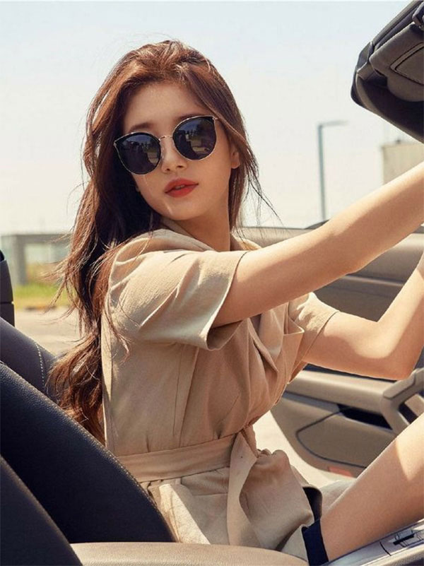 Tóc mái dài cho mặt dài.