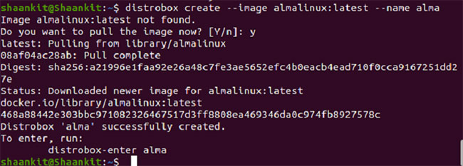 Chạy lệnh để tạo image hệ điều hành trên Docker