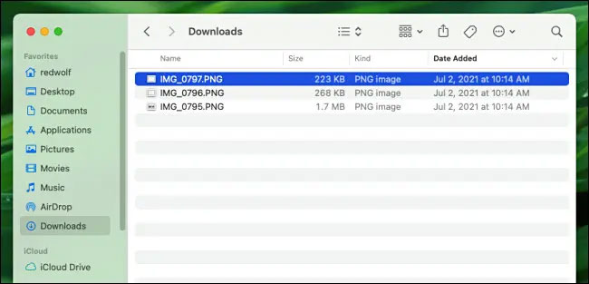Tệp được mở trong Finder
