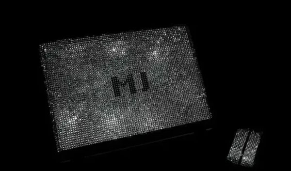 MJ's Swarovski and Diamond Studded Notebook (3.500.000 USD)