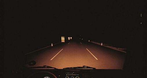 Đường cao tốc không có đèn