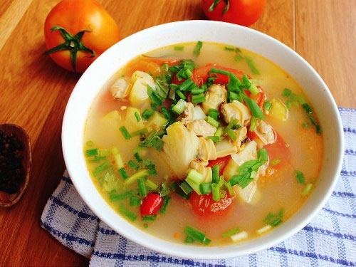 Canh ngao chua nấu dứa thanh mát
