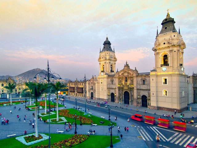 Dù không có mưa nhưng thành phố Lima không hề bị khô hạn