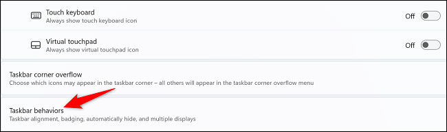 Truy cập Taskbar, nhấp chuột phải vào thanh tác vụ và chọn Taskbar settings