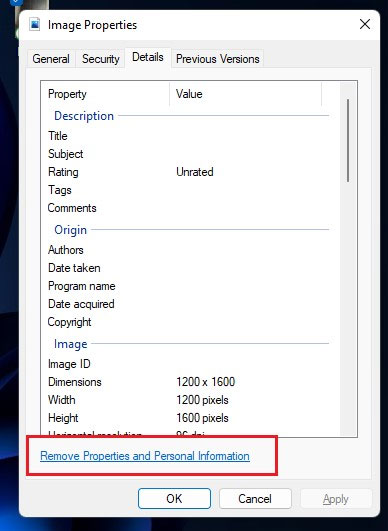 Nhấp vào tùy chọn Remove Properties and Personal Information