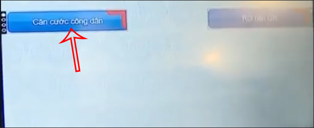 Chọn rút tiền bằng CCCD gắn chip