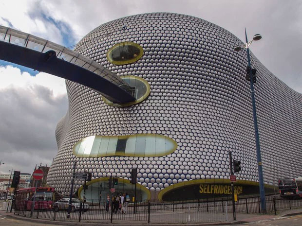 Một tòa nhà có kiến trúc độc đáo ở Birmingham.