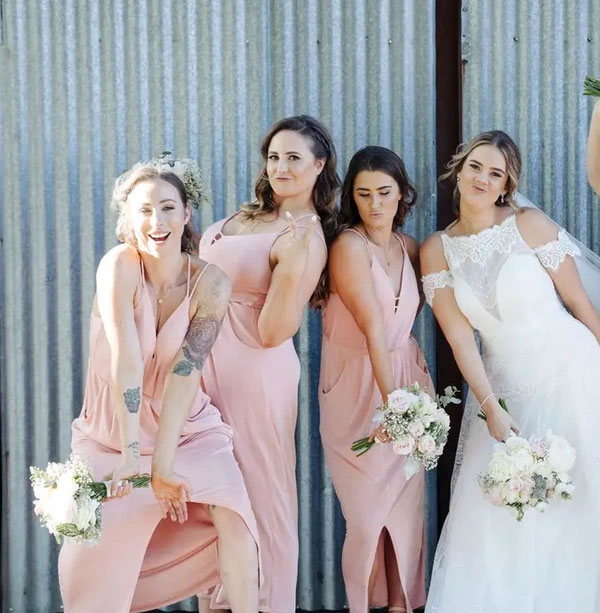 Phù dâu chuyên nghiệp