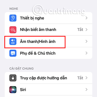 Cuộn xuống và chọn Âm thanh/Hình ảnh.  