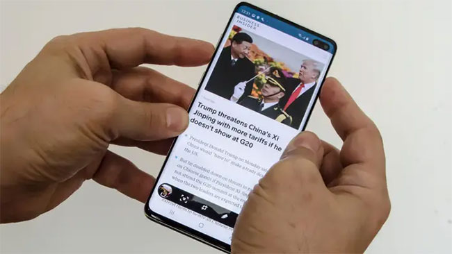 Bạn có thể chụp bất kỳ màn hình nào trên Galaxy S10 bằng cách nhấn các nút Giảm âm lượng và nút Nguồn