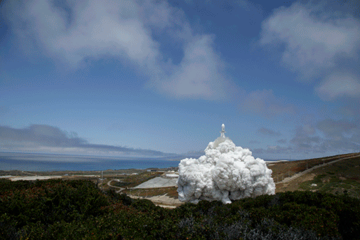 Máy ảnh cháy rụi vẫn kịp chụp cảnh phóng tên lửa SpaceX.