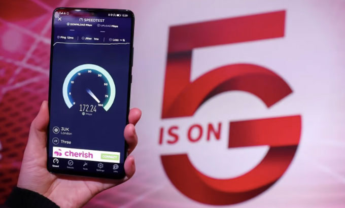 Tốc độ mạng 5G của Huawei được đo vào năm 2020 tại London. Ảnh: Xinhua