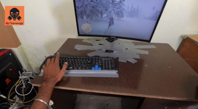 Anh chàng đã phải dán băng keo kỹ càng cho màn hình và bàn phím