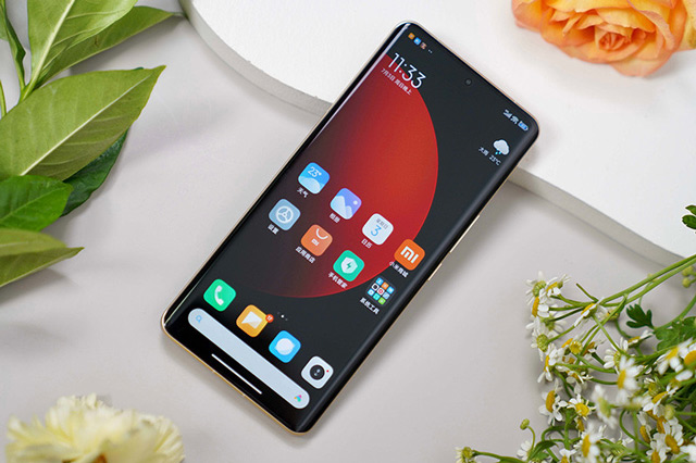 Mức giá bán Xiaomi 12S Ultra